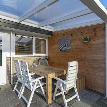Attractive Holiday Home Close To Beach Sint Maartensvlotbrug Kültér fotó