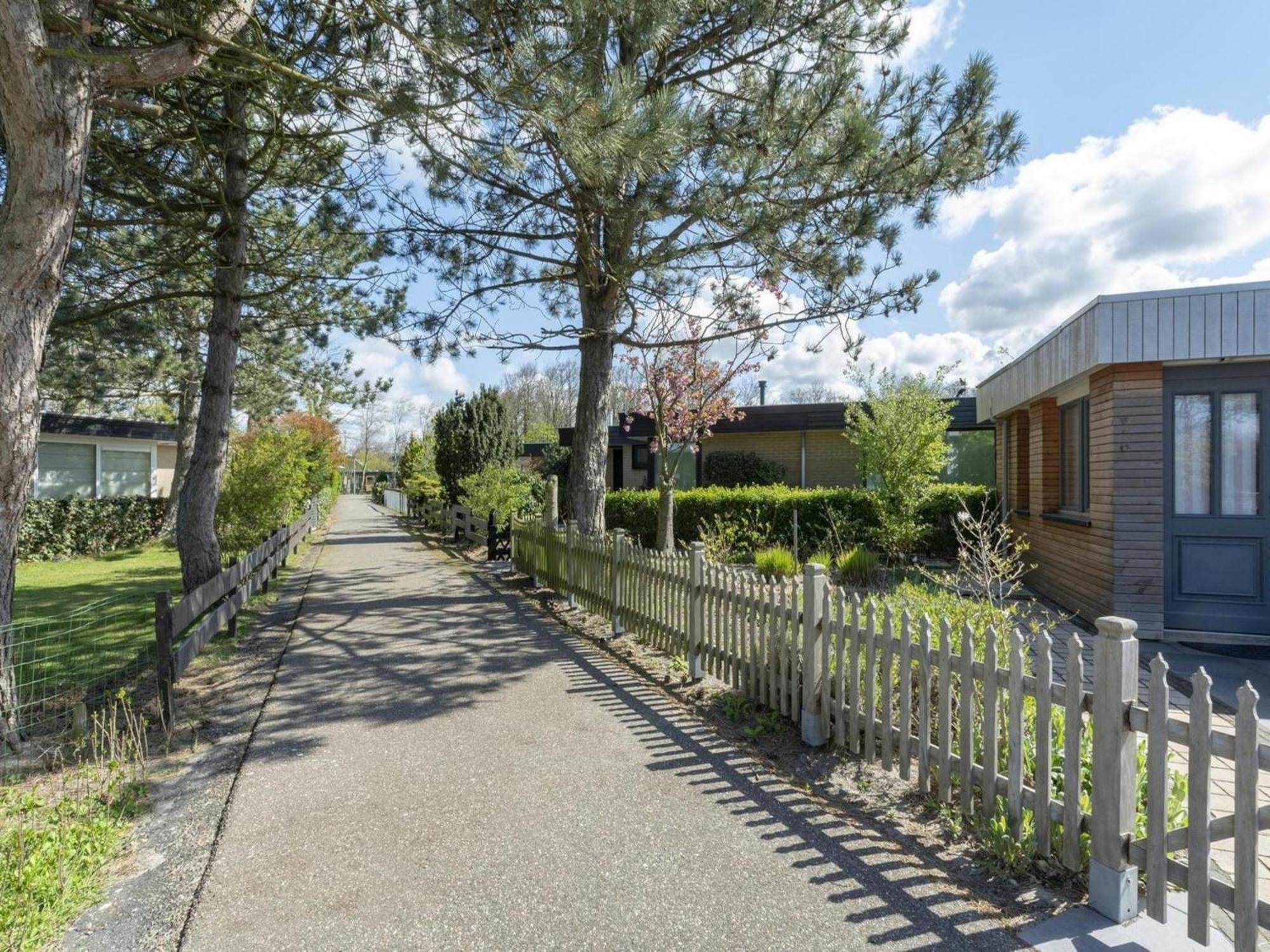 Attractive Holiday Home Close To Beach Sint Maartensvlotbrug Kültér fotó